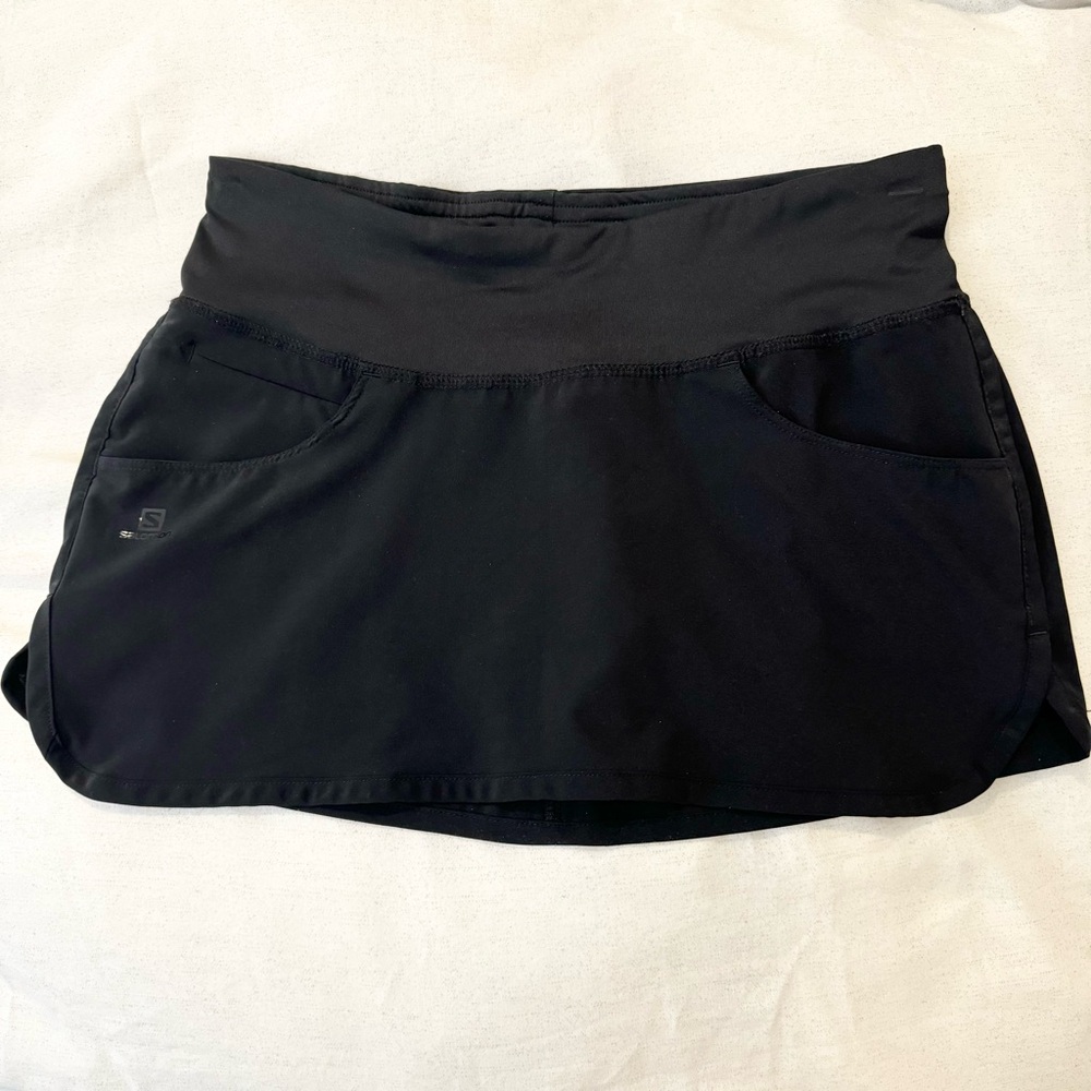 SALOMON Black Athletic Mini Skirt with Pockets